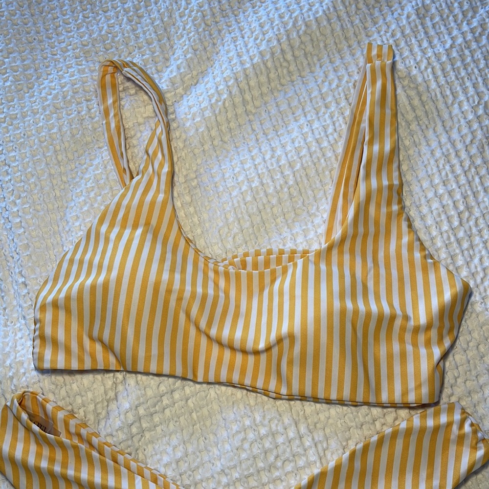 Zaful Striped Bikini - Picture 4 of 6